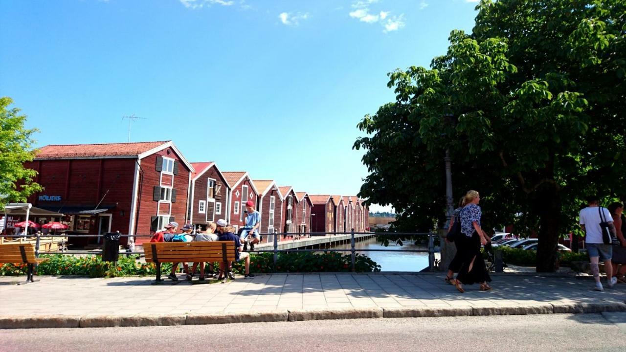 Ett Hus Med 3 Sovrum Med Supersnabba Internet Fiberanslutningen 1000Mb-100Mb I Hoeg, 7 Minuter Fran Hudiksvall Exterior photo