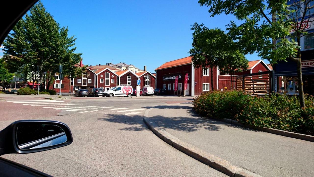 Ett Hus Med 3 Sovrum Med Supersnabba Internet Fiberanslutningen 1000Mb-100Mb I Hoeg, 7 Minuter Fran Hudiksvall Villa Exterior photo