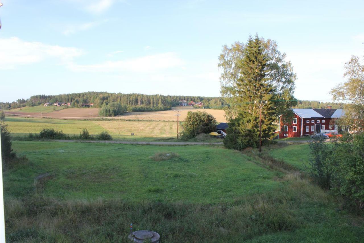 Ett Hus Med 3 Sovrum Med Supersnabba Internet Fiberanslutningen 1000Mb-100Mb I Hoeg, 7 Minuter Fran Hudiksvall Villa Exterior photo